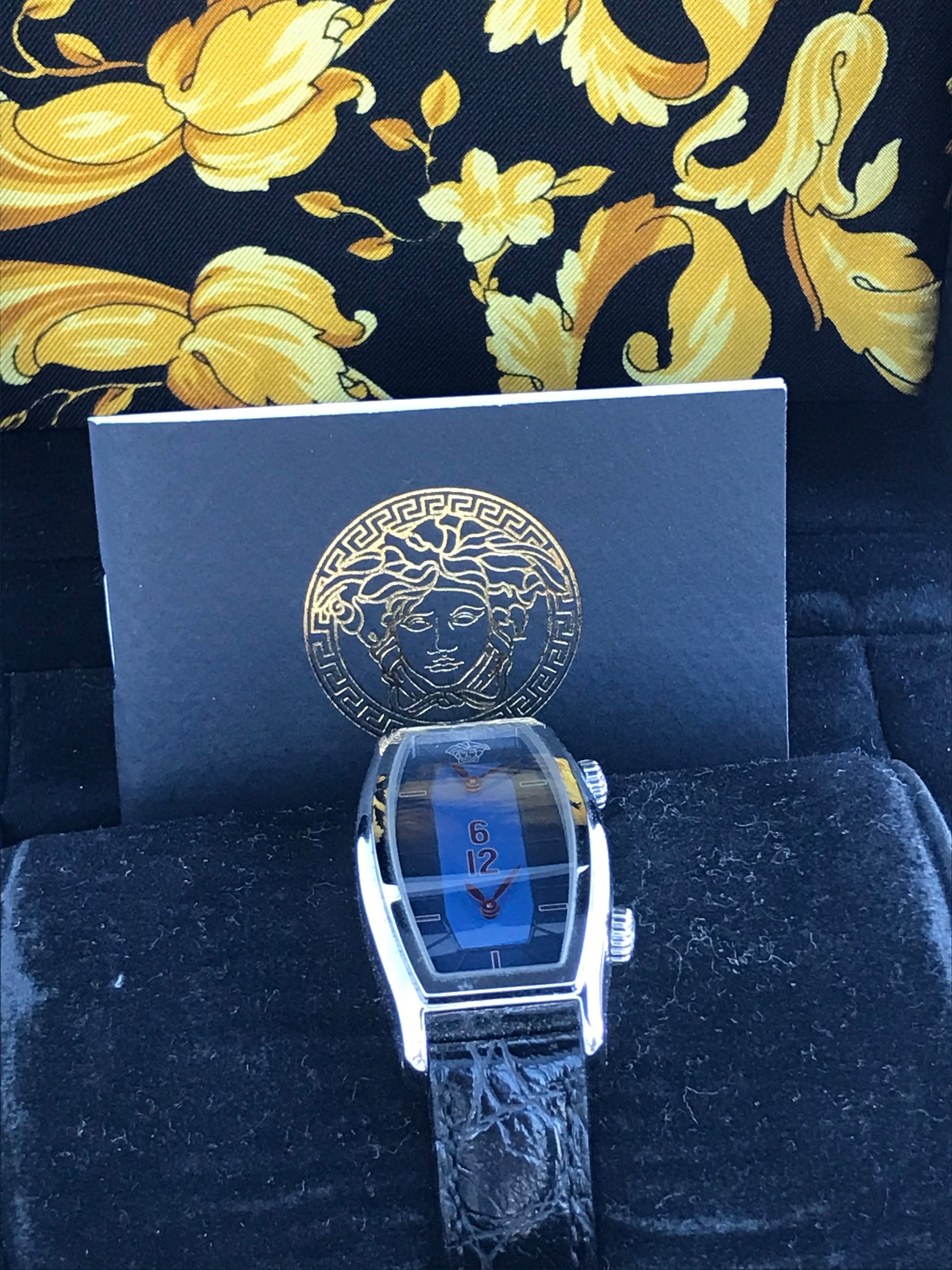 Gianni Versace Ladies Love Time Watch